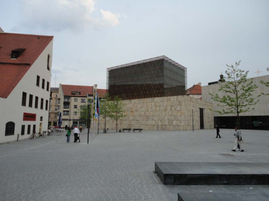 MUNICH Photos-2-3-12_Page_4_Image_0004